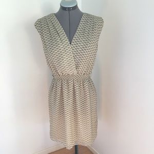 Like new classic dress